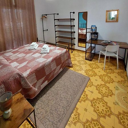 La Pintadera Sarda Apartment Carbonia Ngoại thất bức ảnh